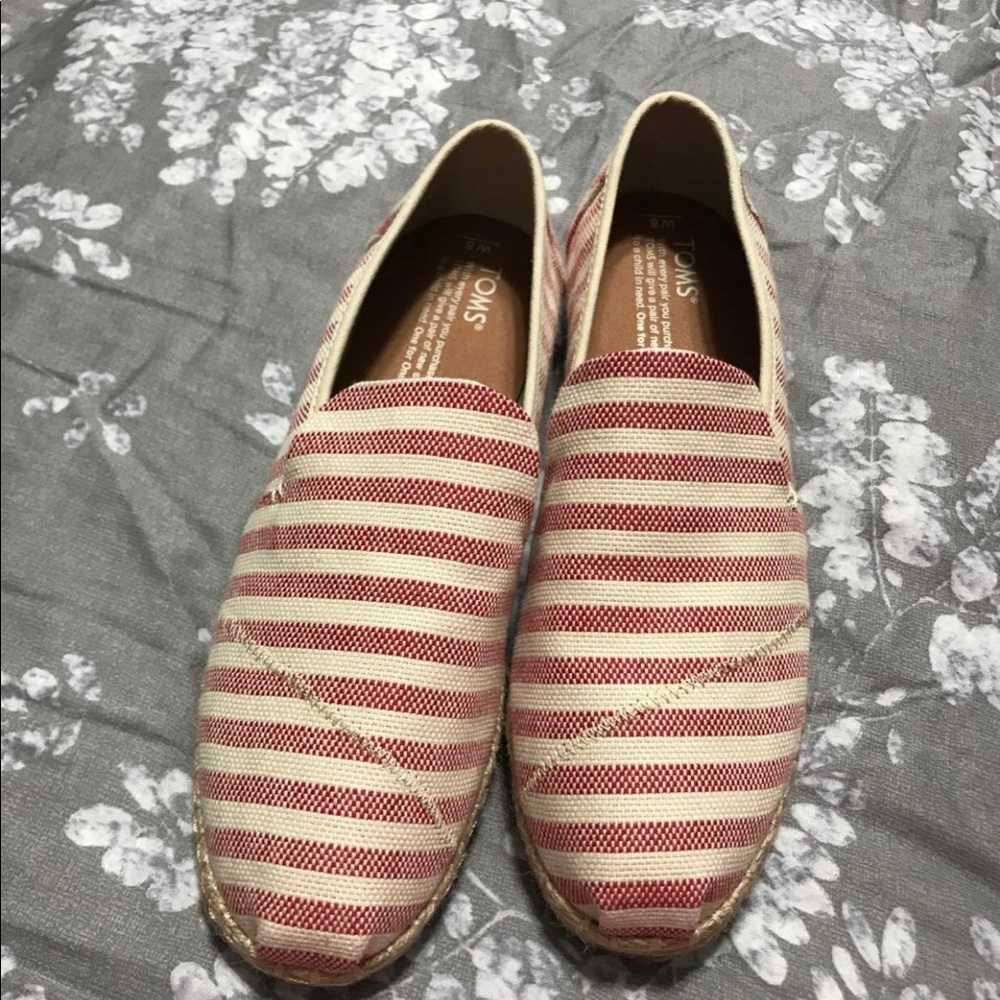 TOMS ALPARGATAS NWOT